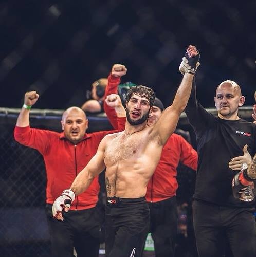 «Ամենամեծ նպատակս UFC-ի չեմպիոնական գոտին նվաճելն է». Դավիթ Խաչատրյան «Ամենամեծ նպատակս UFC-ի չեմպիոնական գոտին նվաճելն է». Դավիթ Խաչատրյան
