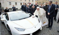 Հռոմի պապը վաճառքի է հանել իր Lamborghini-ն