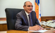 Բակո Սահակյանը մի շարք օրենքներ է ստորագրել