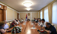 Բակո Սահակյանն ընդունել է ՀՀ պաշտպանության նախարարին կից հասարակական խորհրդի պատվիրակությանը