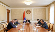 Բակո Սահակյանը սոցիալ-տնտեսական մի շարք հարցերի վերաբերյալ աշխատանքային խորհրդակցություն է անցկացրել