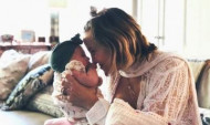 Քեյթ Հադսոնը առաջին անգամ ցույց է տվել նորածին դստերը